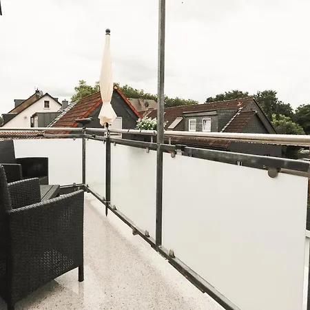 Apartamento Grosse Komfortwohnung Mit Terrasse & Balkon, 2 Schlafzimmer, Ruhige Lage *
